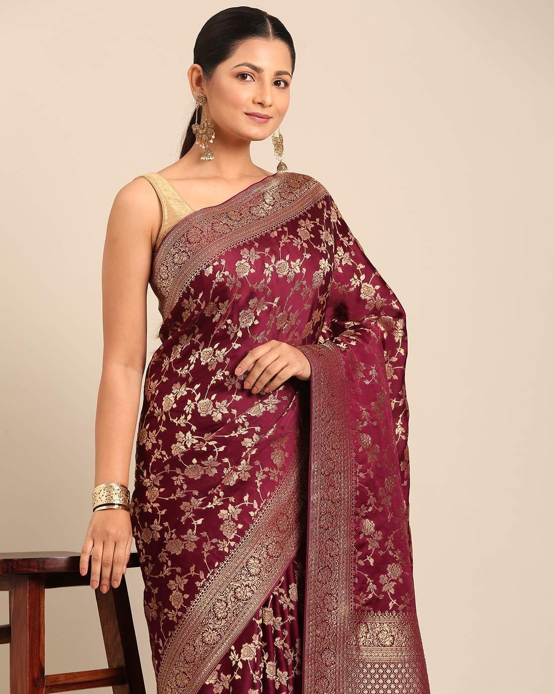 -1117Wx1400H-701264894-wine-MODEL3 Women Woven Saree with Tassels - Image 1